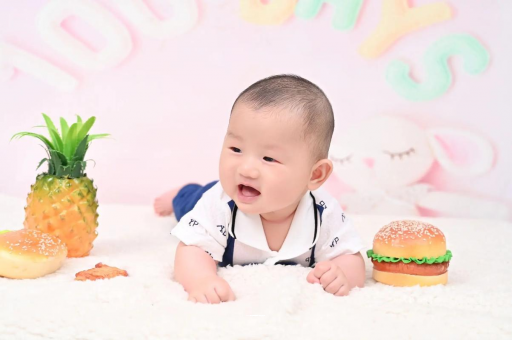 分宜宝宝在妈妈肚子里